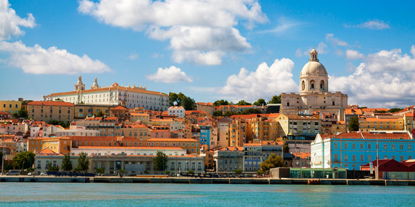 Vistas de Lisboa desde el río Tajo